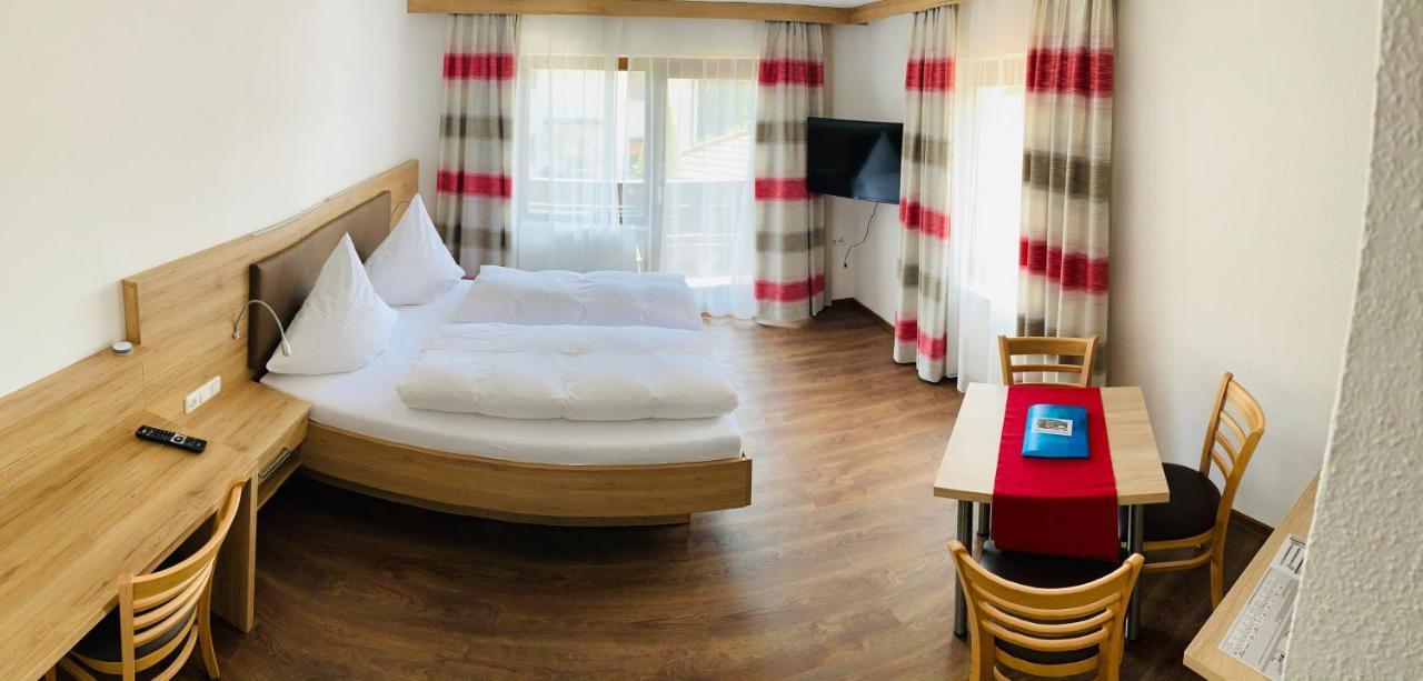 Apartmenthaus Florian แลม ภายนอก รูปภาพ